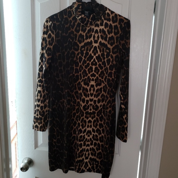 ASOS Dresses & Skirts - Asos Animal Print Dress ASOS Dresses & Skirts - Asos Animal Print Dress
